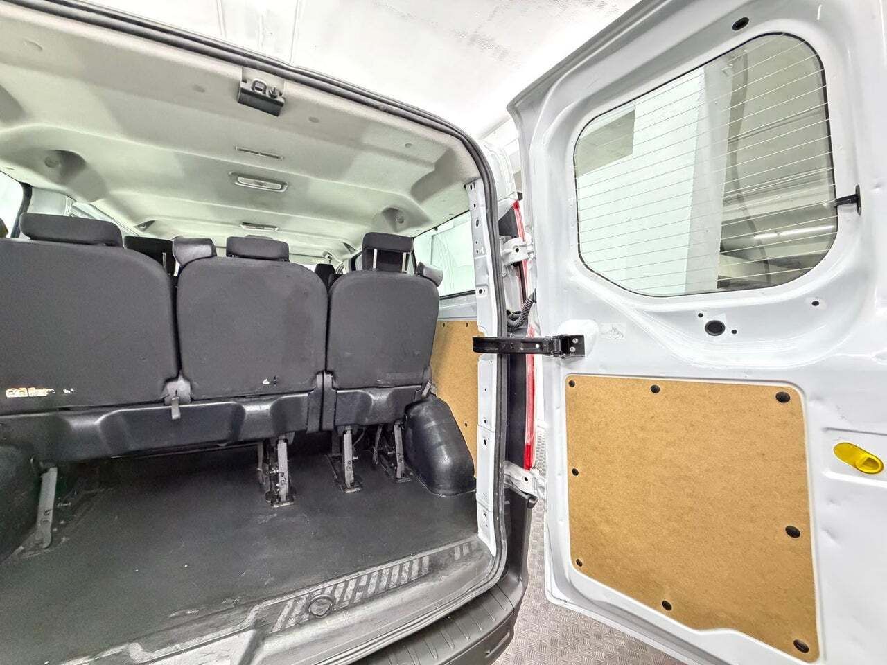 Ford Transit Custom Kombi 2.0 TDCI 77kW 320 L1 Ambiente  - Foto 13