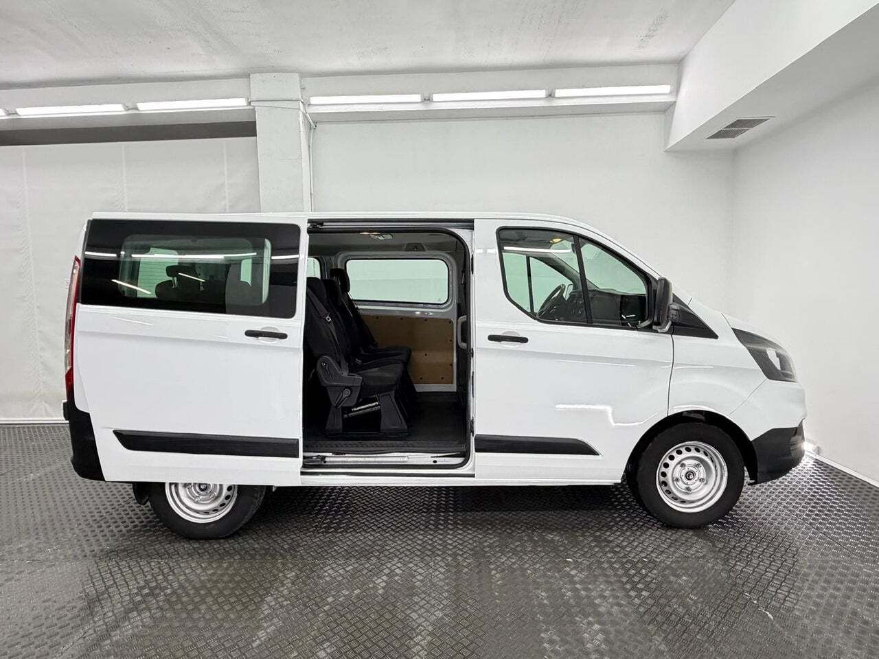 Ford Transit Custom Kombi 2.0 TDCI 77kW 320 L1 Ambiente  - Foto 8