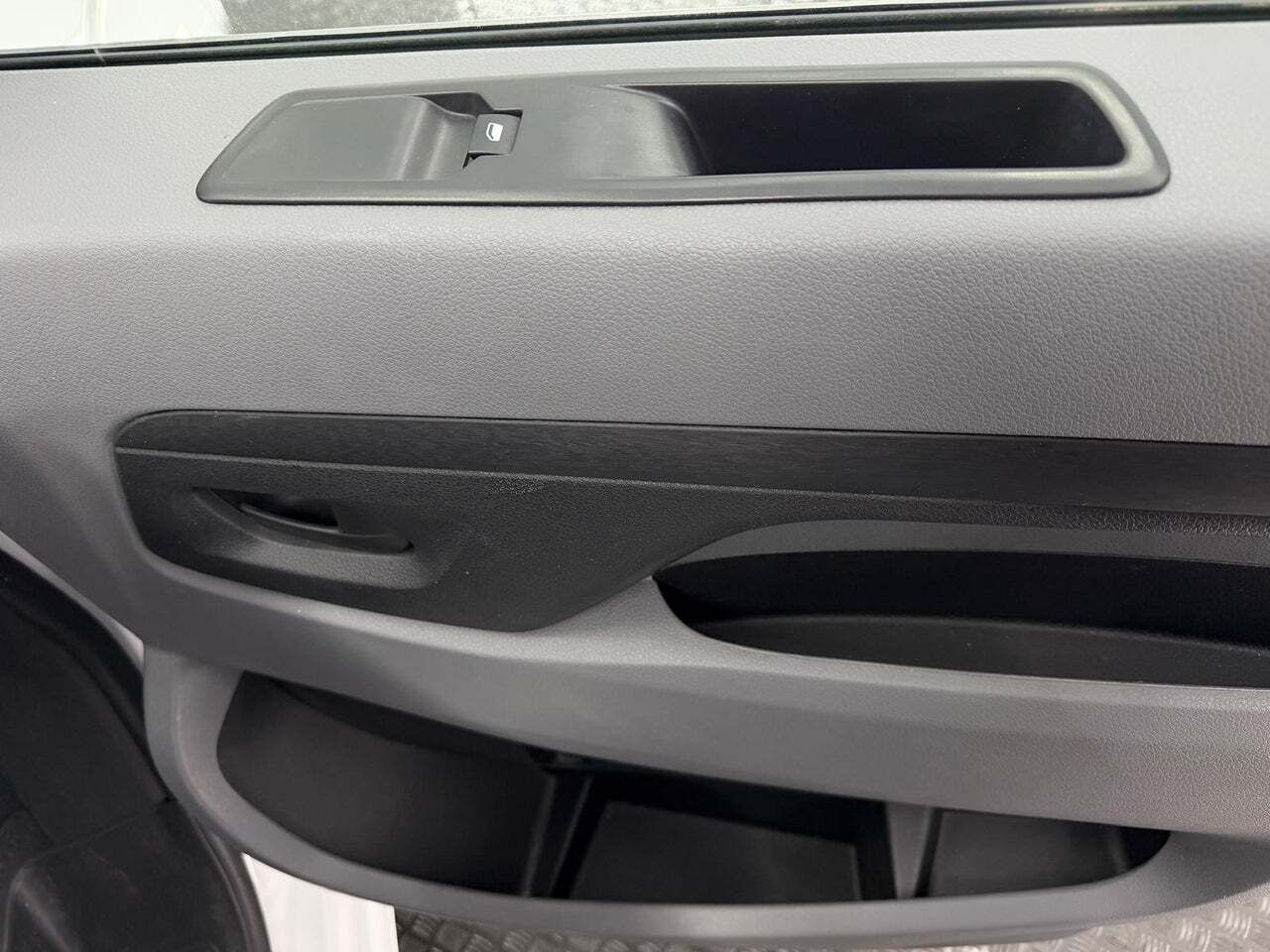 Fiat Scudo 50 kW Furgon L1 Business  - Foto 25