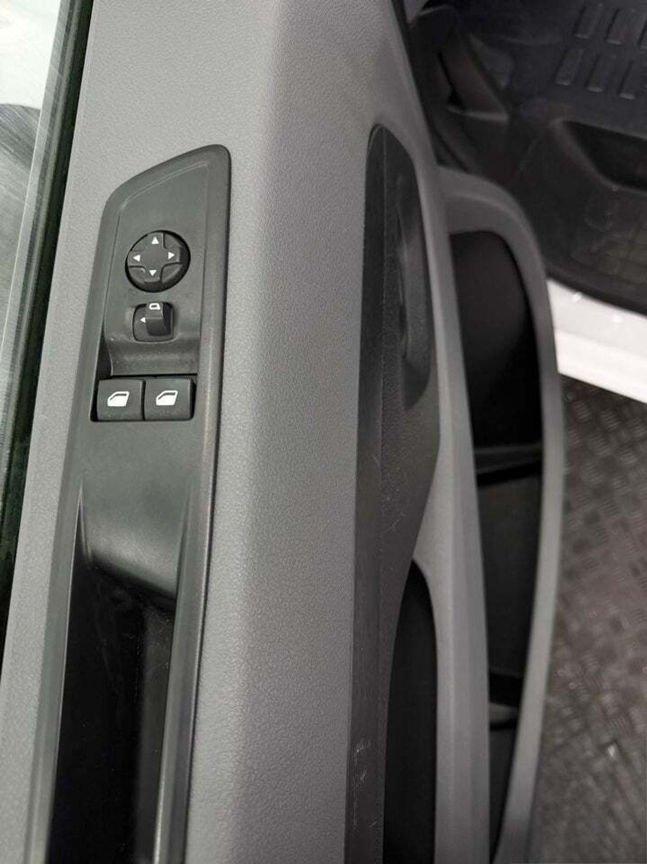Fiat Scudo 50 kW Furgon L1 Business  - Foto 24