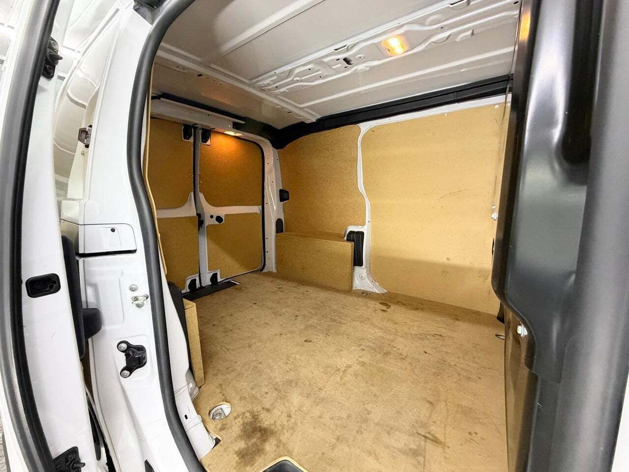 Fiat Scudo 50 kW Furgon L1 Business  - Foto 36
