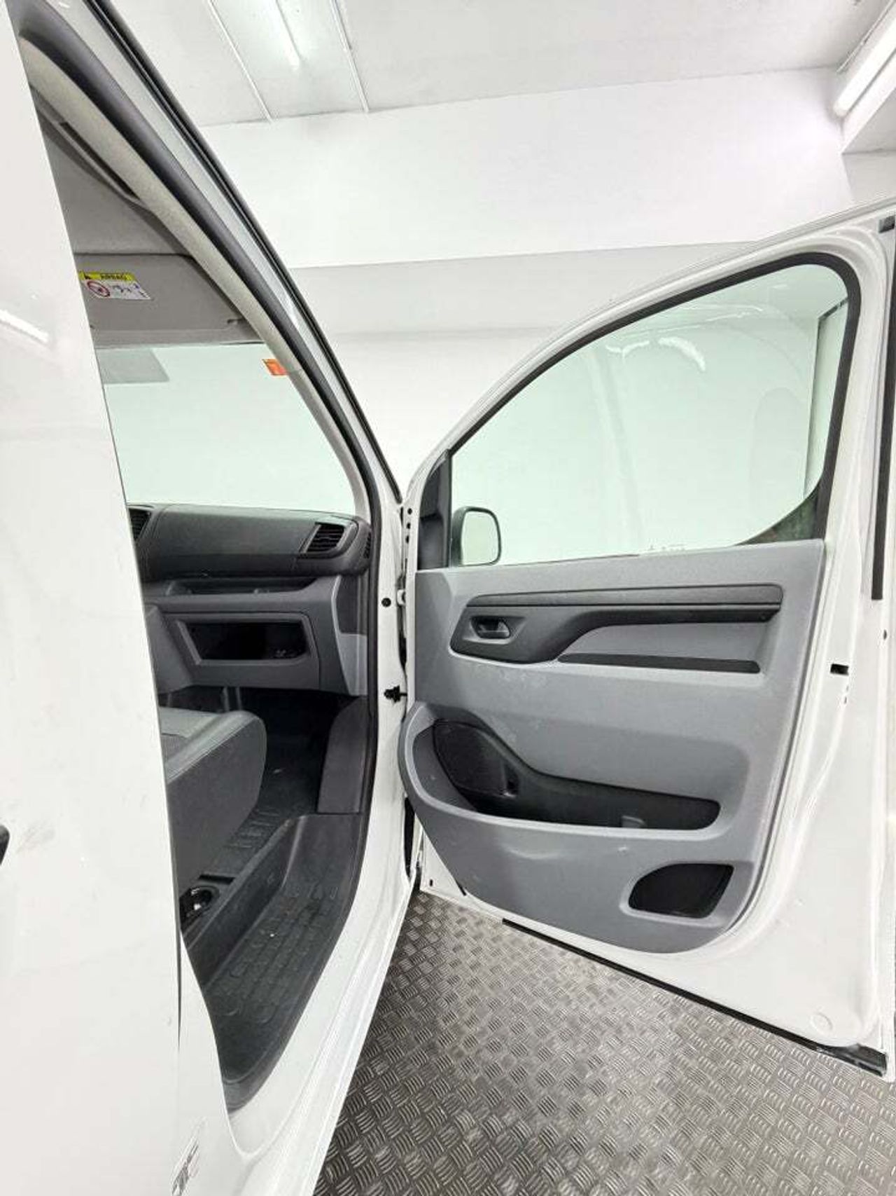 Peugeot Expert Furgon Premium 1.5 BlueHDi 100 SS Long  - Foto 42
