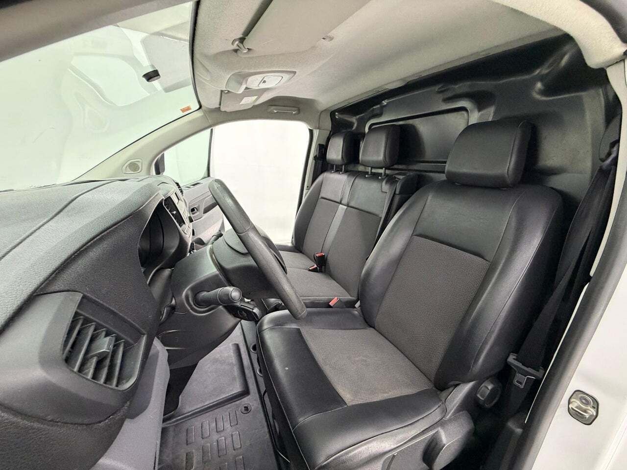 Peugeot Expert Furgon Premium 1.5 BlueHDi 100 SS Long  - Foto 25
