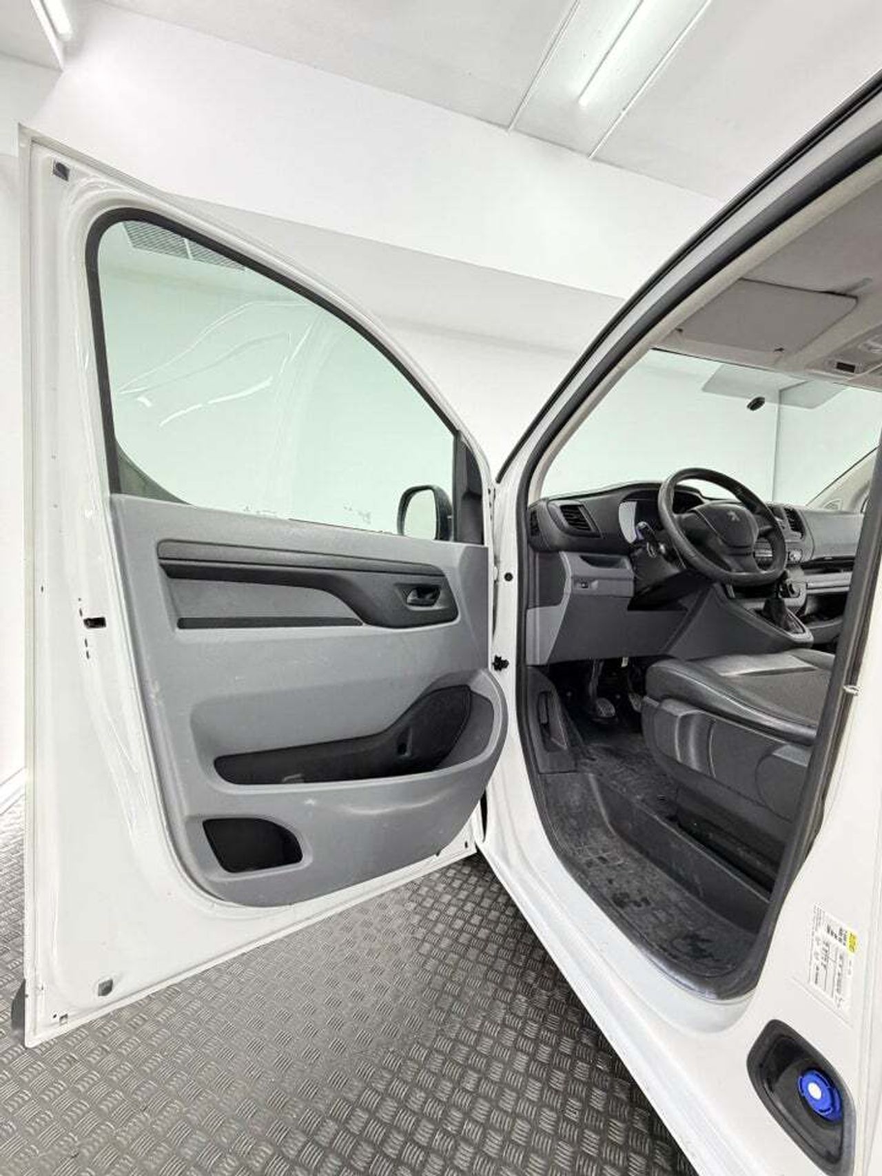 Peugeot Expert Furgon Premium 1.5 BlueHDi 100 SS Long  - Foto 41