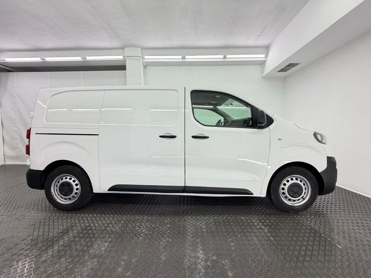 Peugeot Expert Furgon Premium 1.5 BlueHDi 100 SS Long  - Foto 8