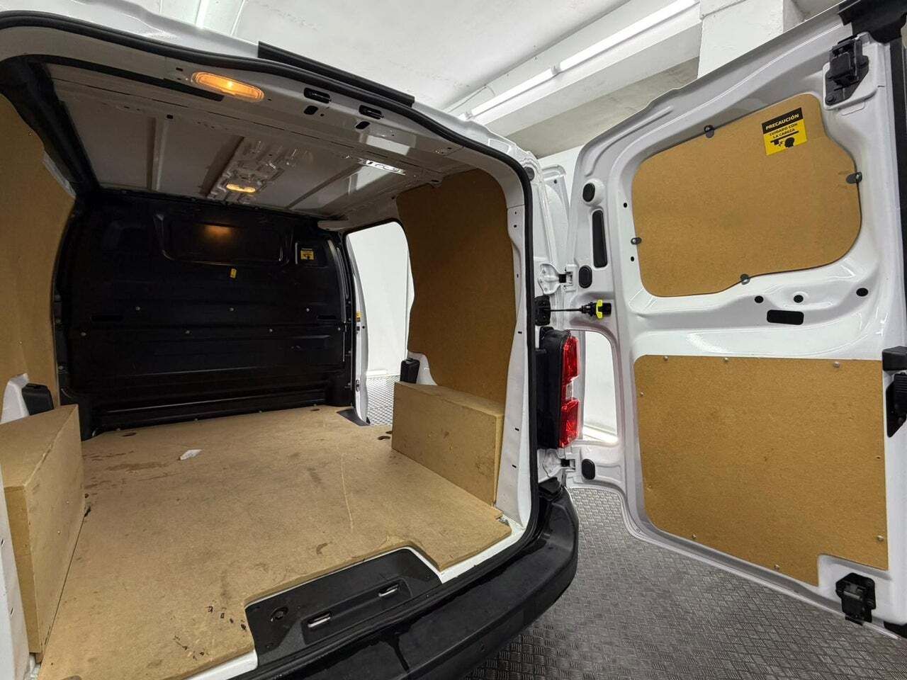Fiat Scudo 50 kW Furgon L1 Business  - Foto 30