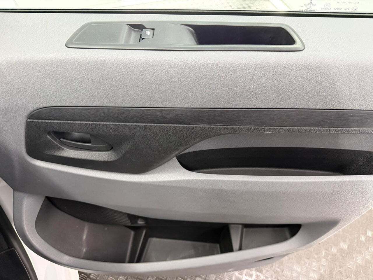 Fiat Scudo 50 kW Furgon L1 Business  - Foto 26