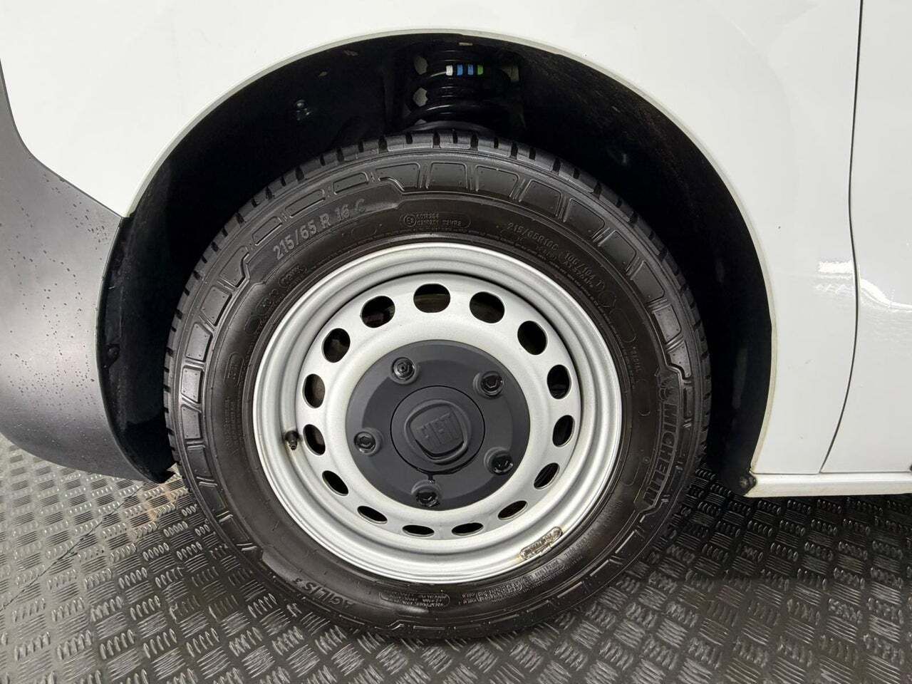 Fiat Scudo 50 kW Furgon L1 Business  - Foto 38
