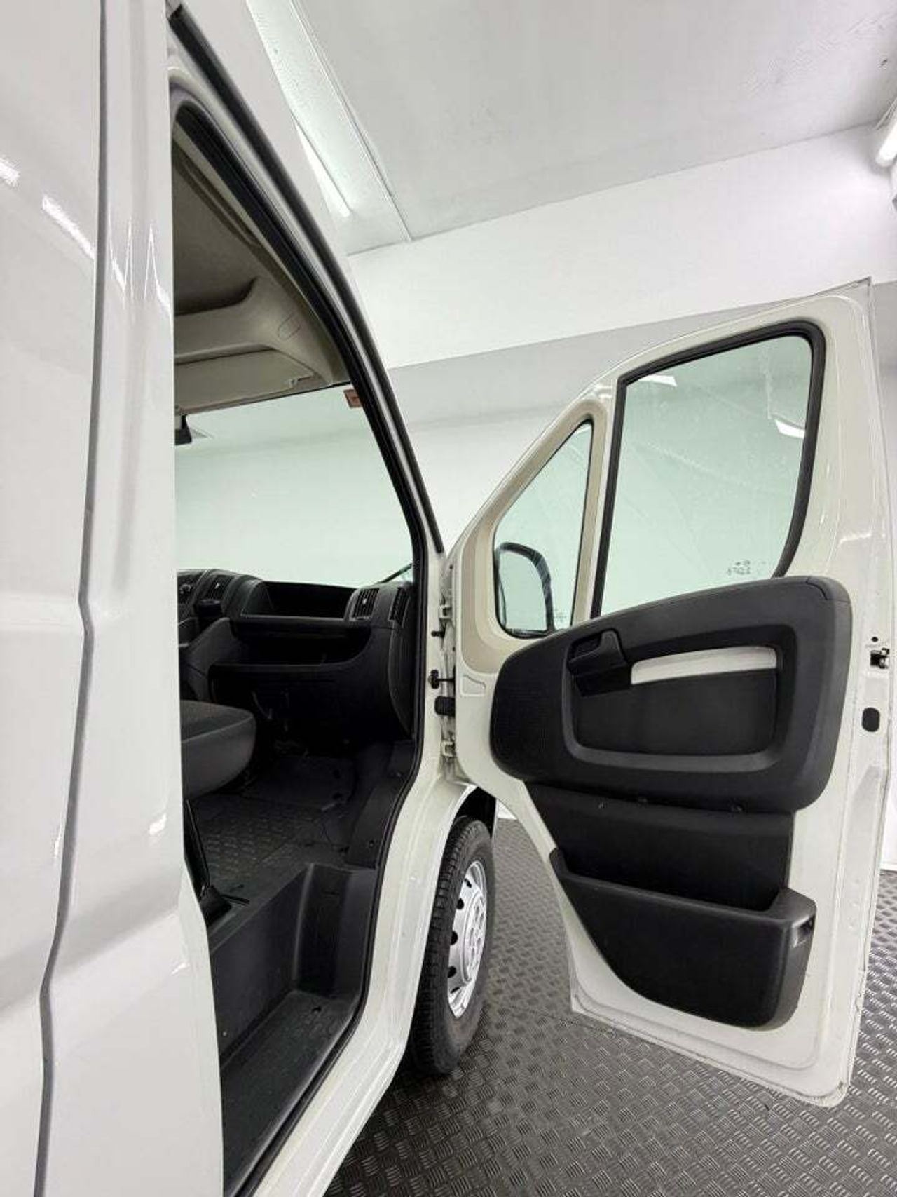 Citroën Jumper BlueHDi 88KW 120CV Furgon 33L2H2  - Foto 40