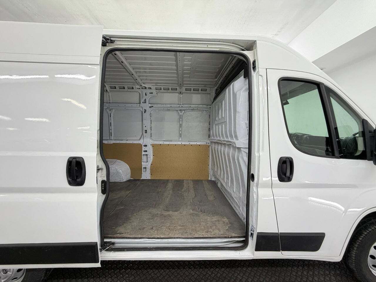 Citroën Jumper BlueHDi 88KW 120CV Furgon 33L2H2  - Foto 36