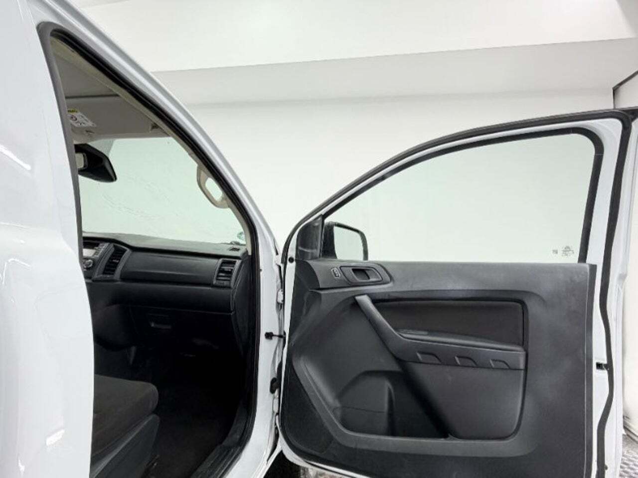 Ford Ranger 2.2 TDCi 118kW 4x4 Cab. Sencilla XL SS  - Foto 32
