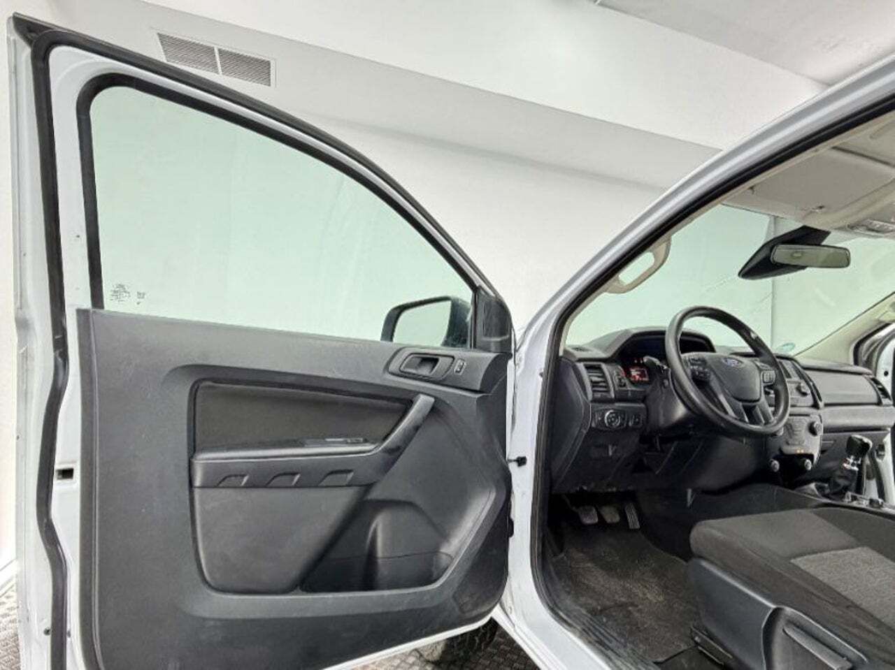 Ford Ranger 2.2 TDCi 118kW 4x4 Cab. Sencilla XL SS  - Foto 31