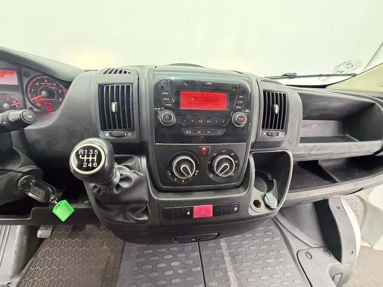 Citroën Jumper BlueHDi 88KW 120CV Furgon 35L2H2  - Foto 22