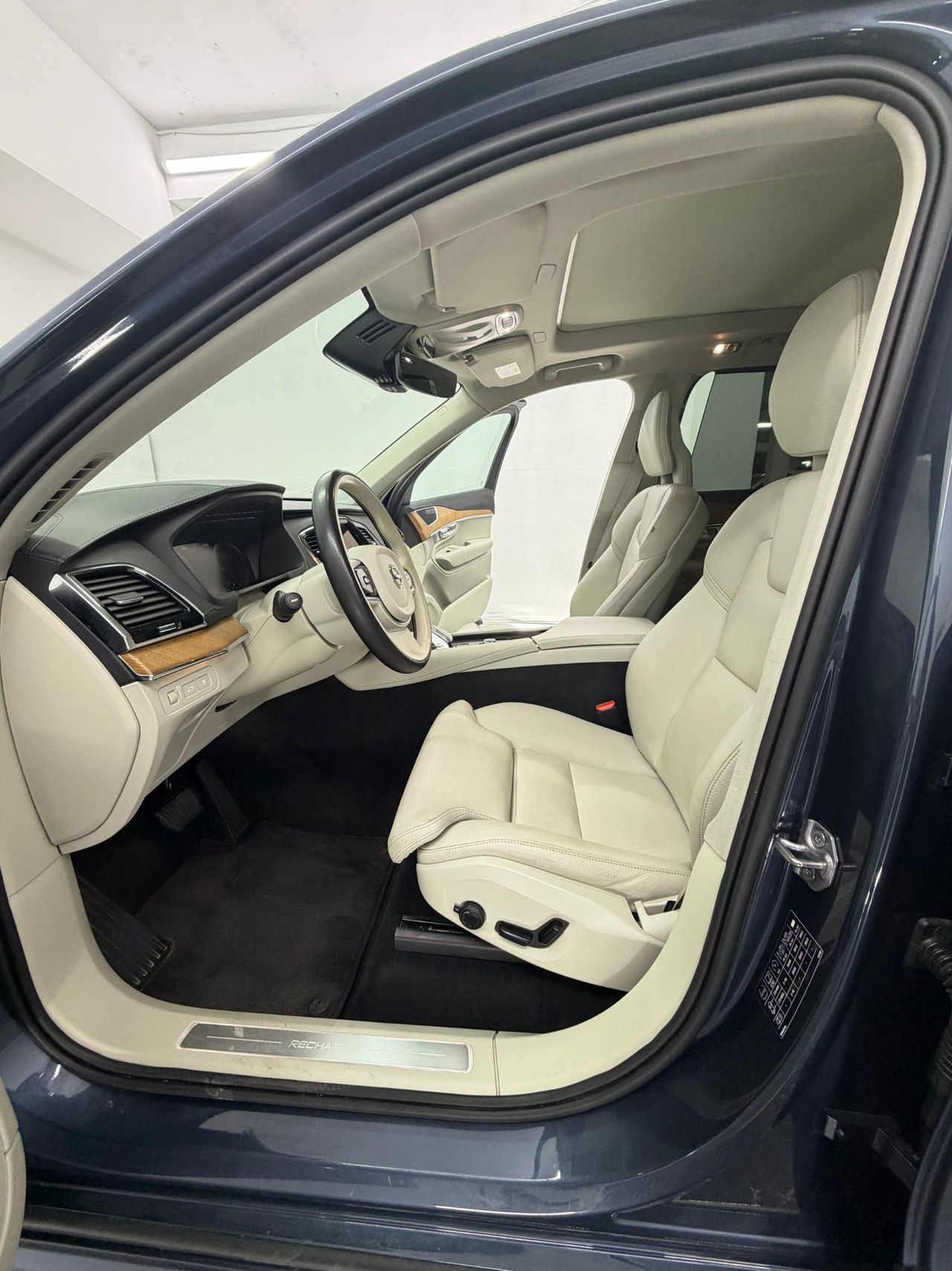 Volvo XC90 VOLVO XC90 2.0 T8 AWD RECHARGE AUTO 390cv - Foto 9