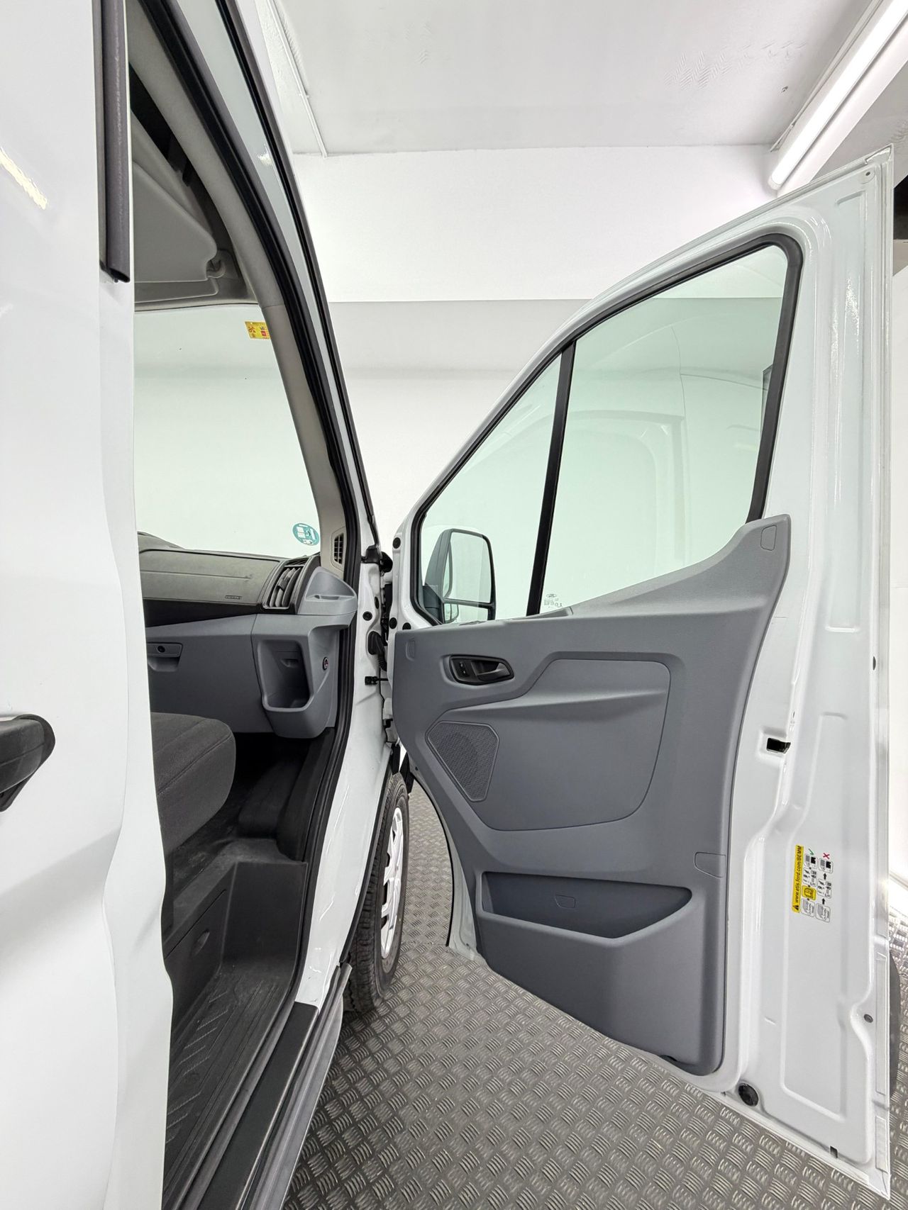 Ford Transit Custom FORD TRANSIT CUSTOM 2.0 TDCI 96 KW 280 AMBI DCIV SWB (130cv) - Foto 43