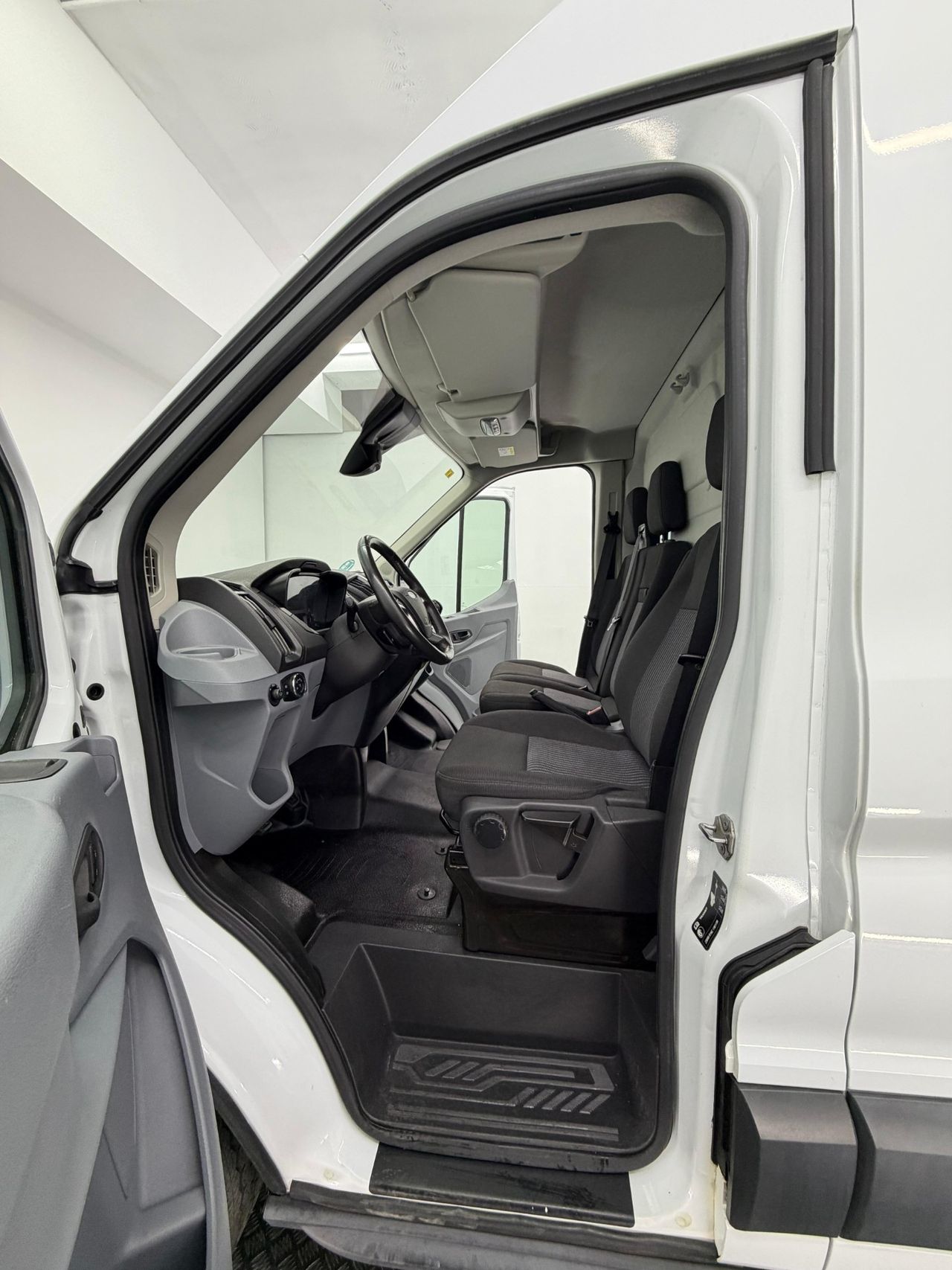 Ford Transit Custom FORD TRANSIT CUSTOM 2.0 TDCI 96 KW 280 AMBI DCIV SWB (130cv) - Foto 11
