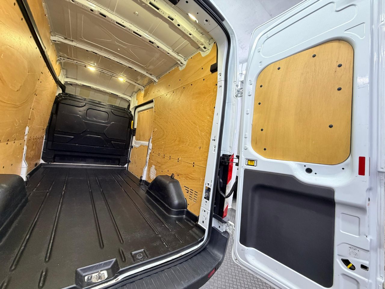 Ford Transit Custom FORD TRANSIT CUSTOM 2.0 TDCI 96 KW 280 AMBI DCIV SWB (130cv) - Foto 32