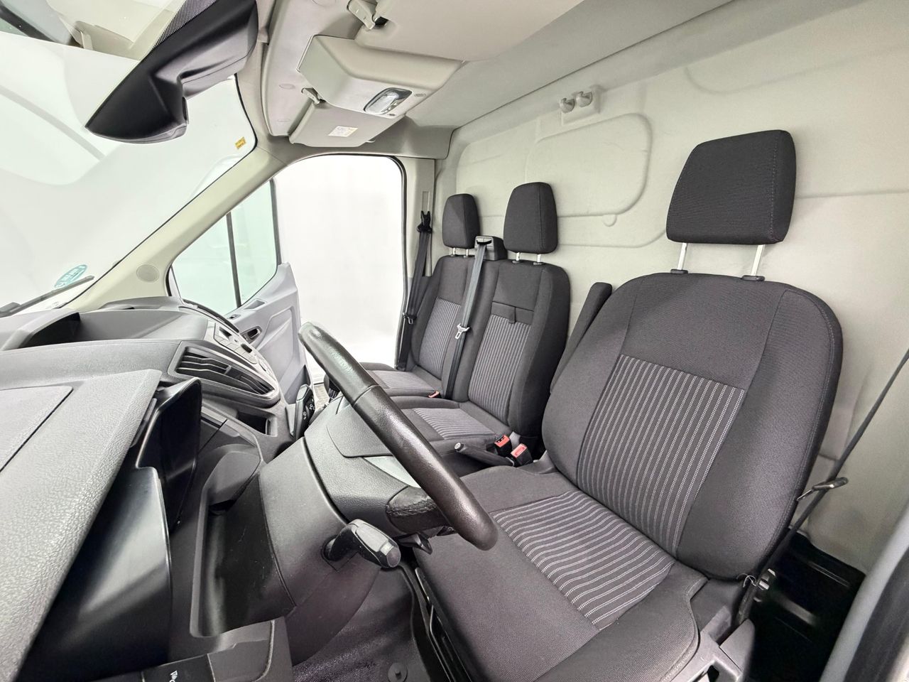 Ford Transit Custom FORD TRANSIT CUSTOM 2.0 TDCI 96 KW 280 AMBI DCIV SWB (130cv) - Foto 27