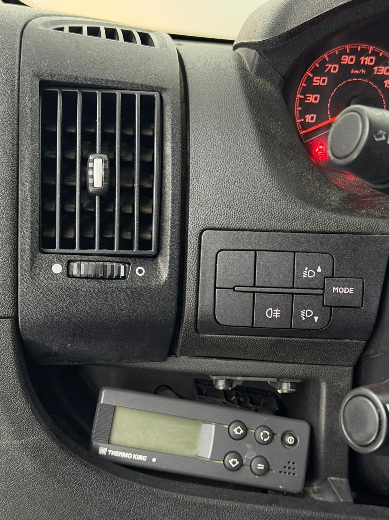 Peugeot Boxer 2.0 81kW MULTIJET 110 cv - Foto 26