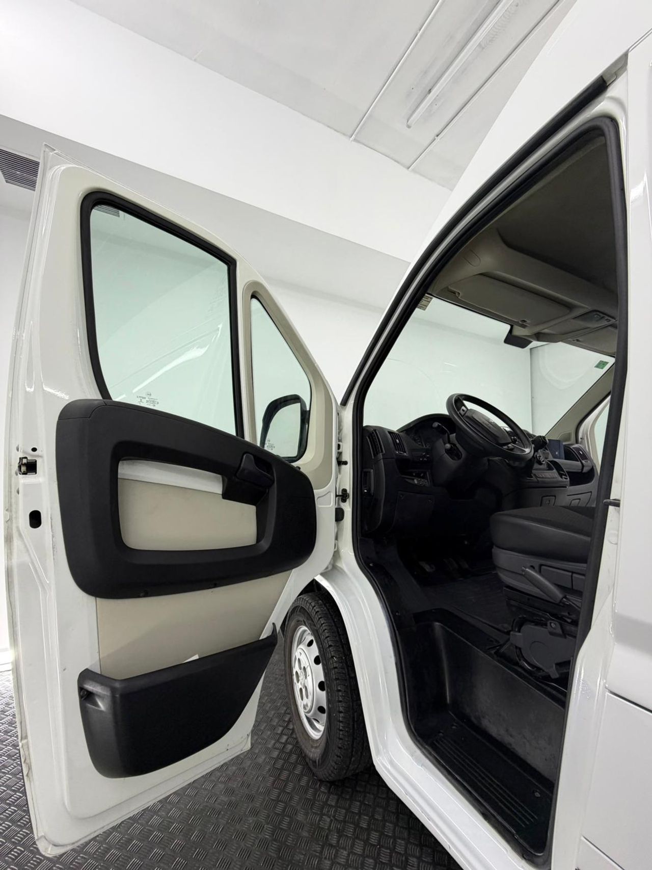 Peugeot Boxer 2.0 81kW MULTIJET 110 cv - Foto 30
