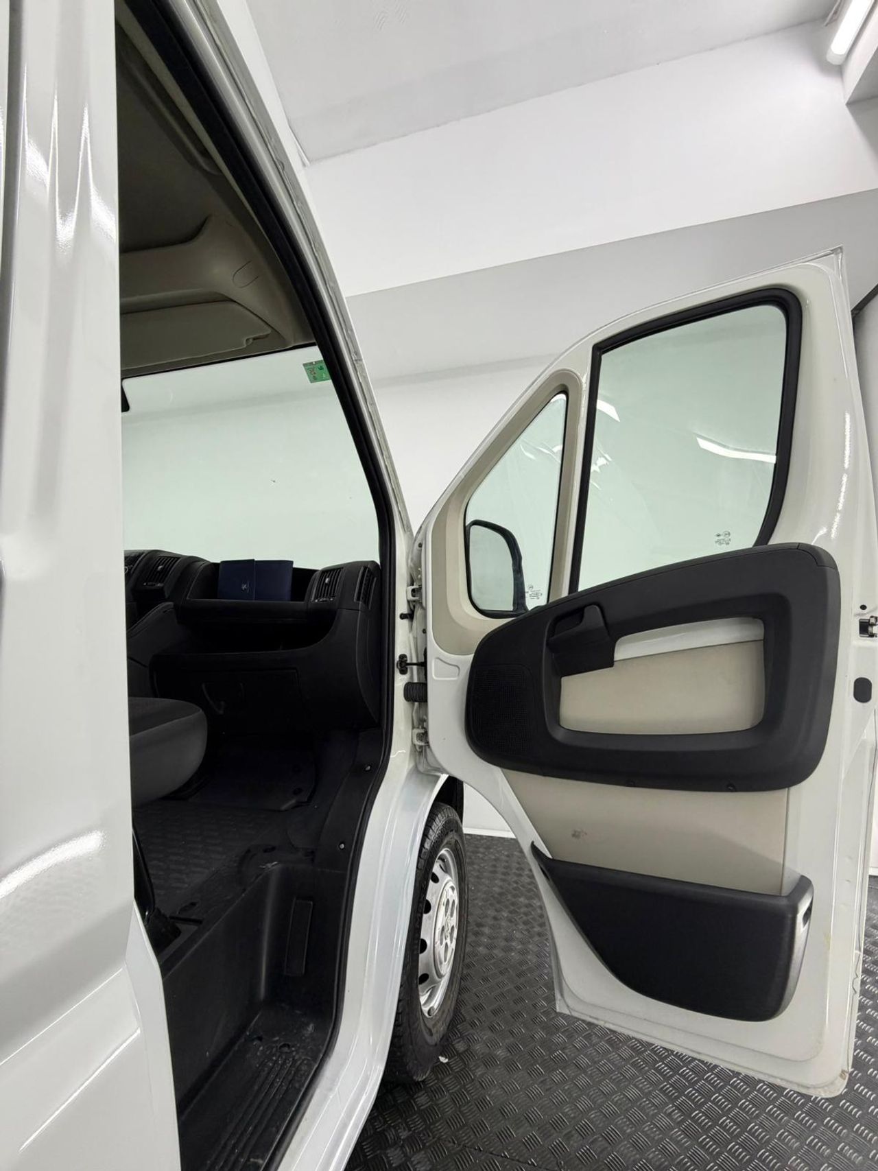 Peugeot Boxer 2.0 81kW MULTIJET 110 cv - Foto 31
