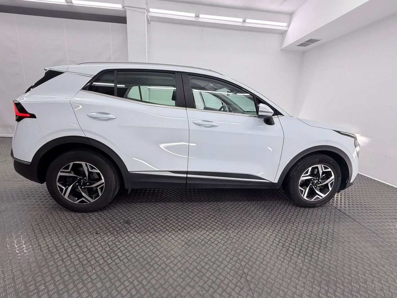 Kia Sportage 1.6 TGDi Concept 4x2 150 CV (110KW) - Foto 6