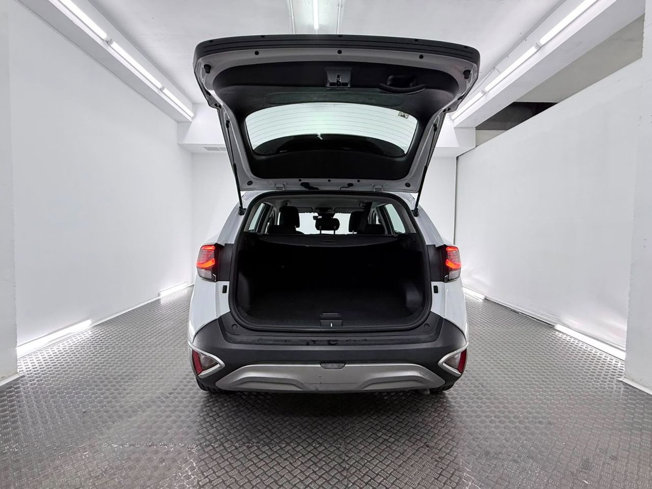 Kia Sportage 1.6 TGDi Concept 4x2 150 CV (110KW) - Foto 9