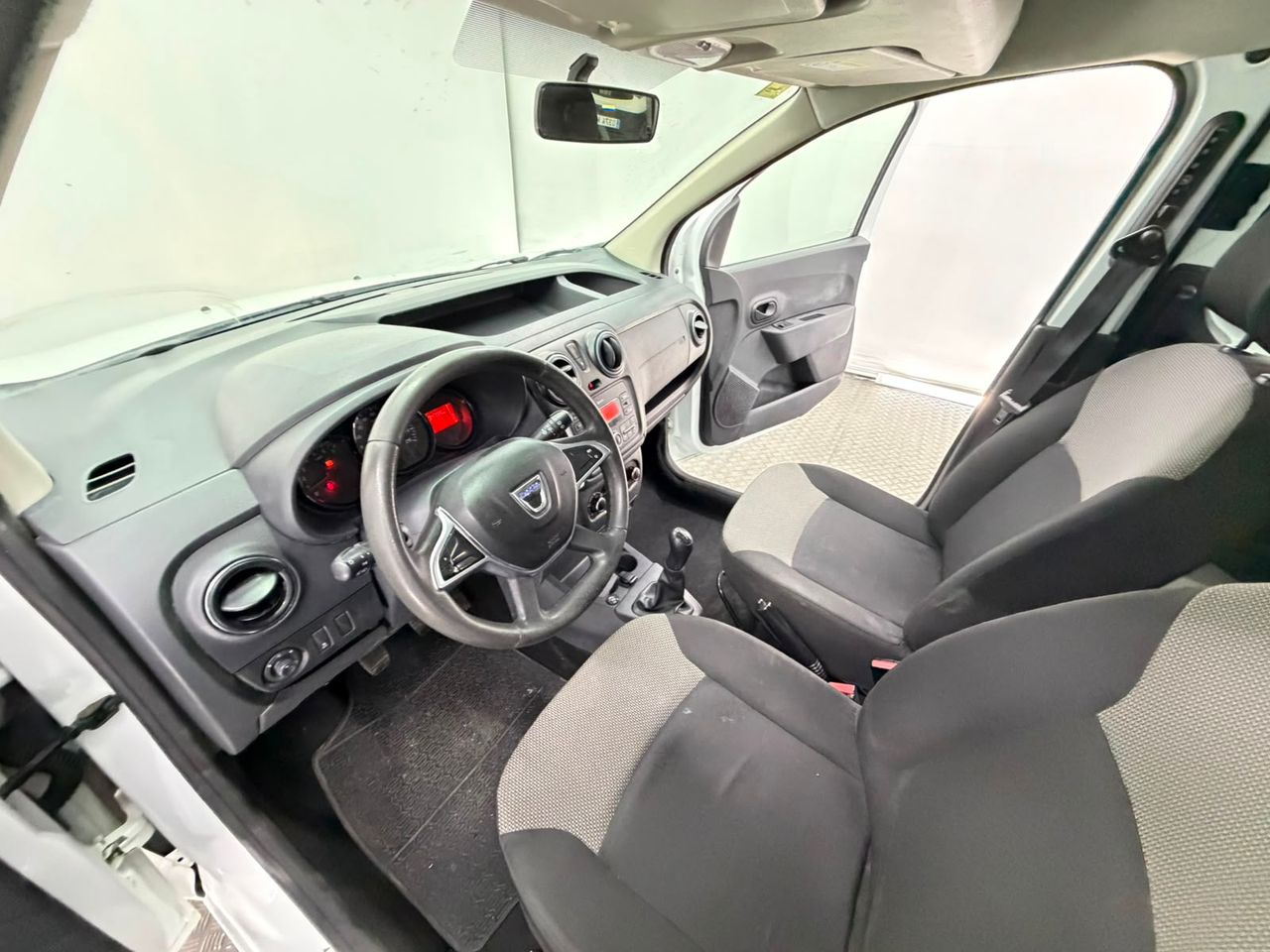 Dacia Dokker 1.6 SCE GLP (98cv) 5 plazas glp - Foto 17