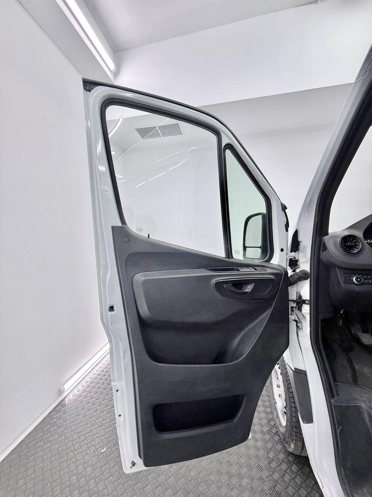 Mercedes Sprinter 211 CDI CORTO 2.2 115cv L2H2 - Foto 30