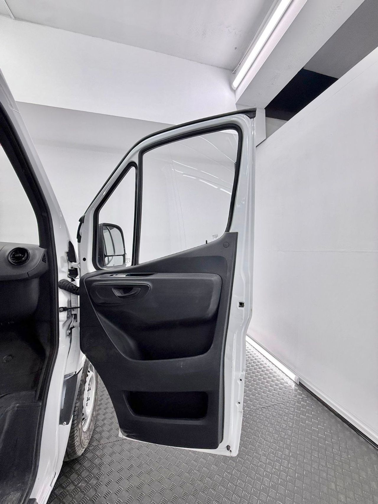 Mercedes Sprinter 211 CDI CORTO 2.2 115cv L2H2 - Foto 31