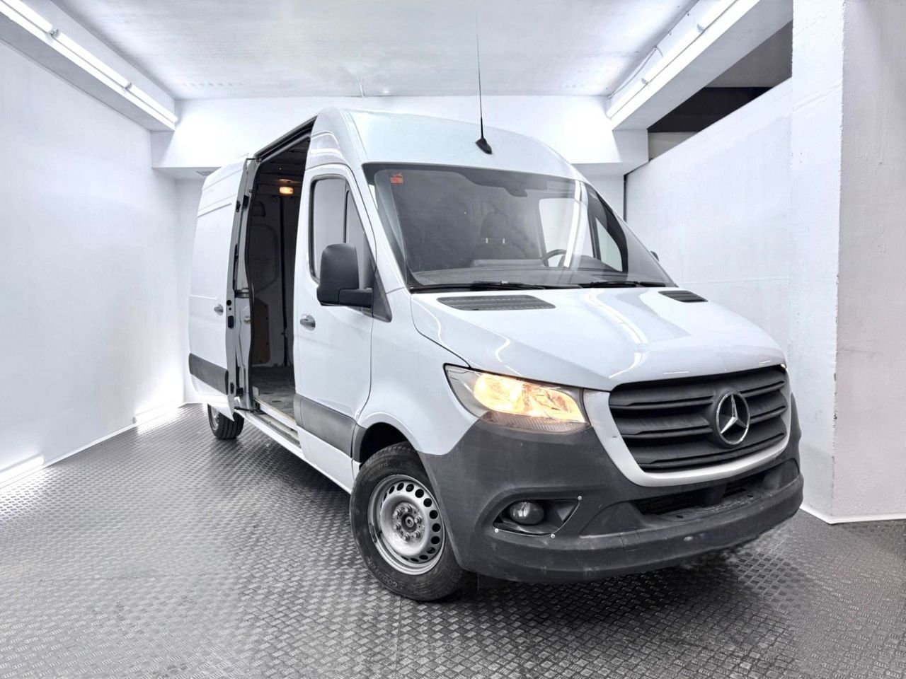 Mercedes Sprinter 211 CDI CORTO 2.2 115cv L2H2 - Foto 5