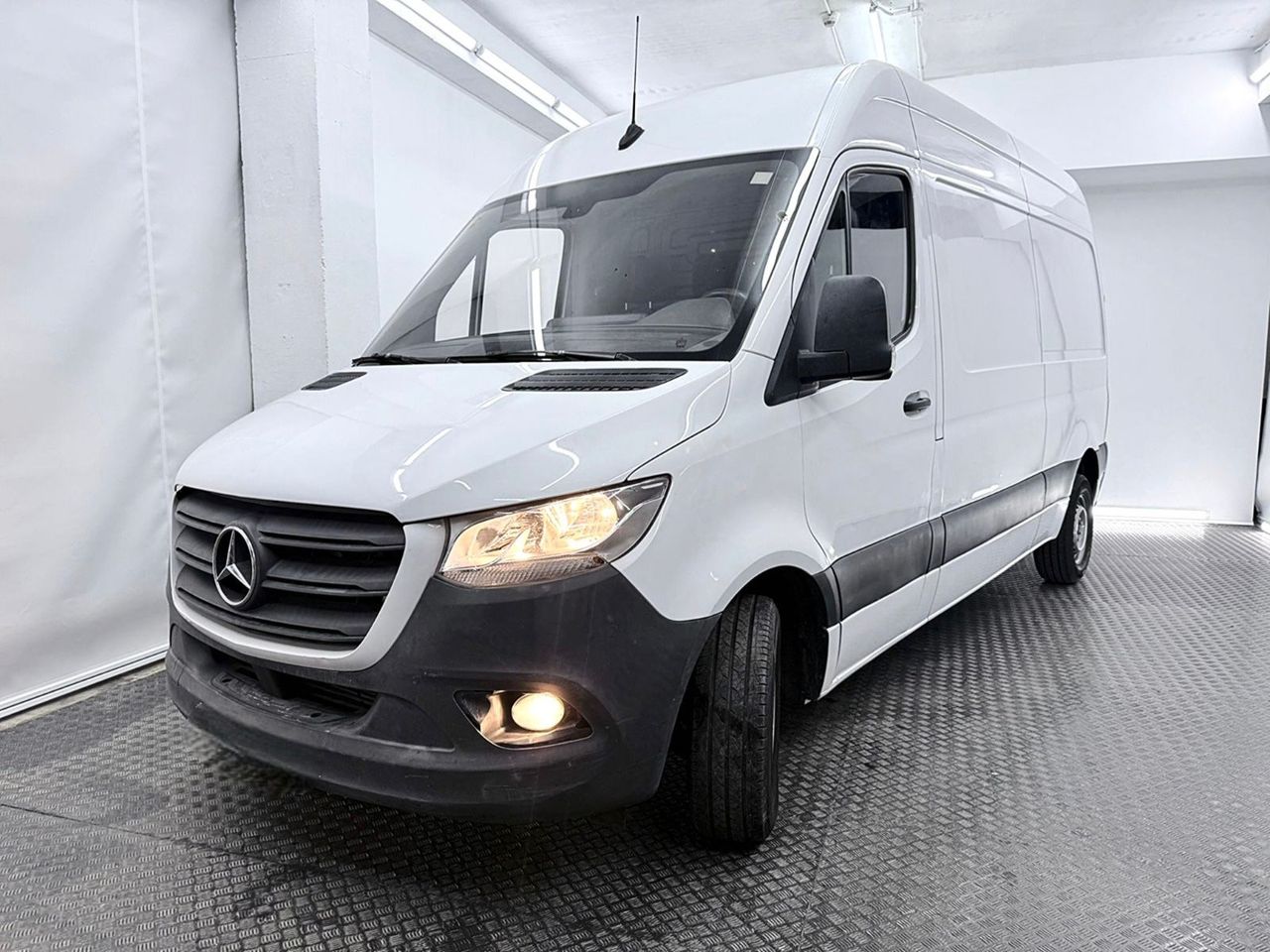 Mercedes Sprinter 211 CDI CORTO 2.2 115cv L2H2 - Foto 3