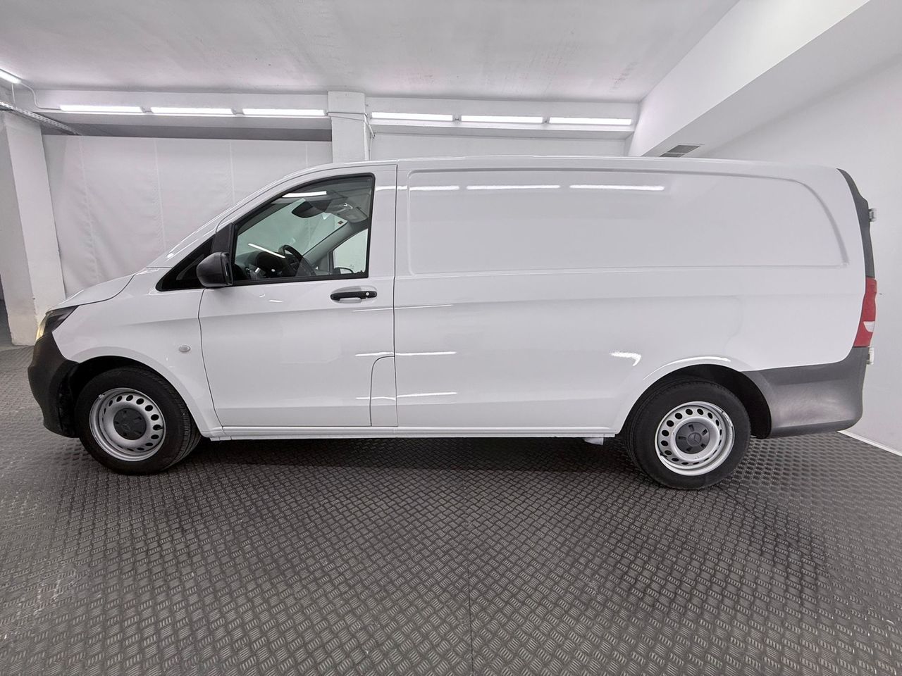 Mercedes Vito 110 CDI TD LARGO 2.2 (115cv) L2H1 - Foto 6
