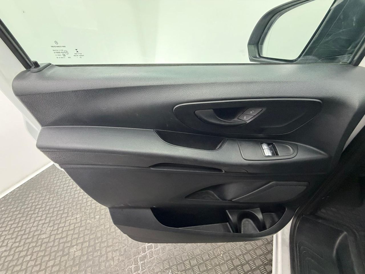 Mercedes Vito 110 CDI TD LARGO 2.2 (115cv) L2H1 - Foto 20