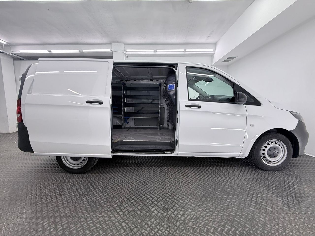 Mercedes Vito 110 CDI TD LARGO 2.2 (115cv) L2H1 - Foto 7