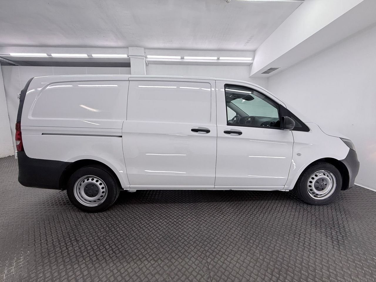 Mercedes Vito 110 CDI TD LARGO 2.2 (115cv) L2H1 - Foto 8
