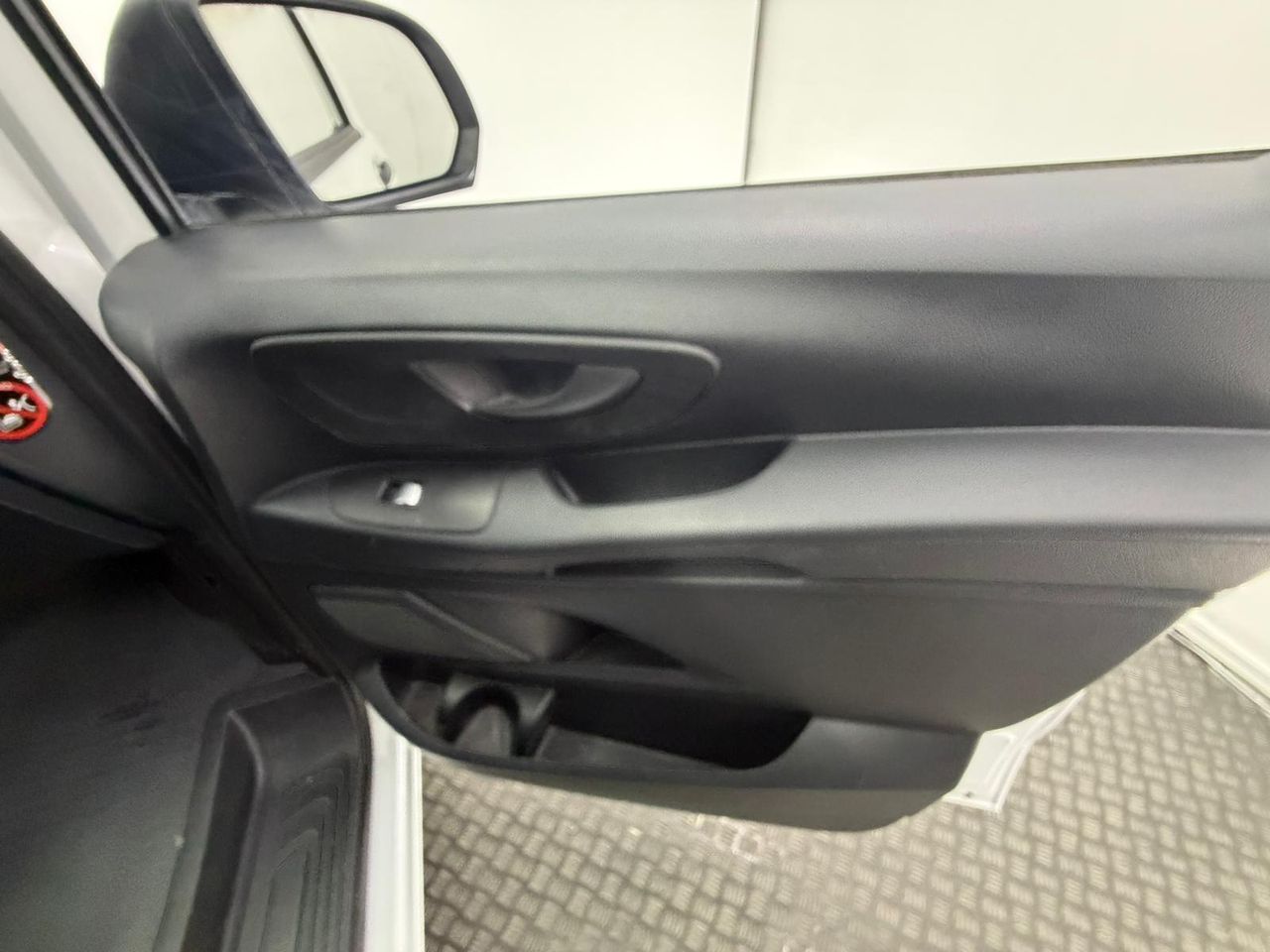 Mercedes Vito 110 CDI TD LARGO 2.2 (115cv) L2H1 - Foto 21