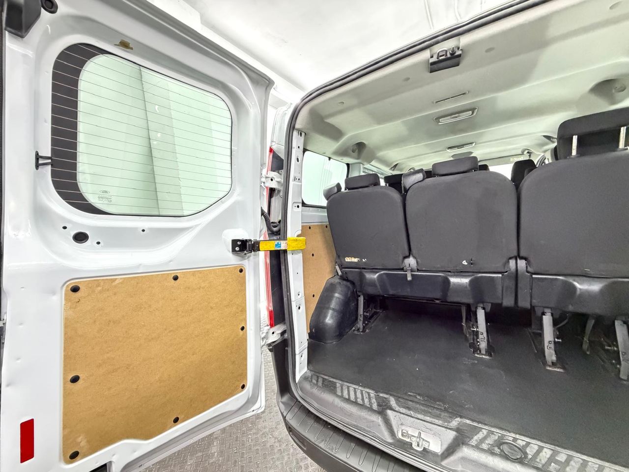 Ford Transit Custom 2.0 TDCI 77 KW 320 AMBIENCE KOMBI SWB (105cv) L1H1 9 plazas - Foto 32