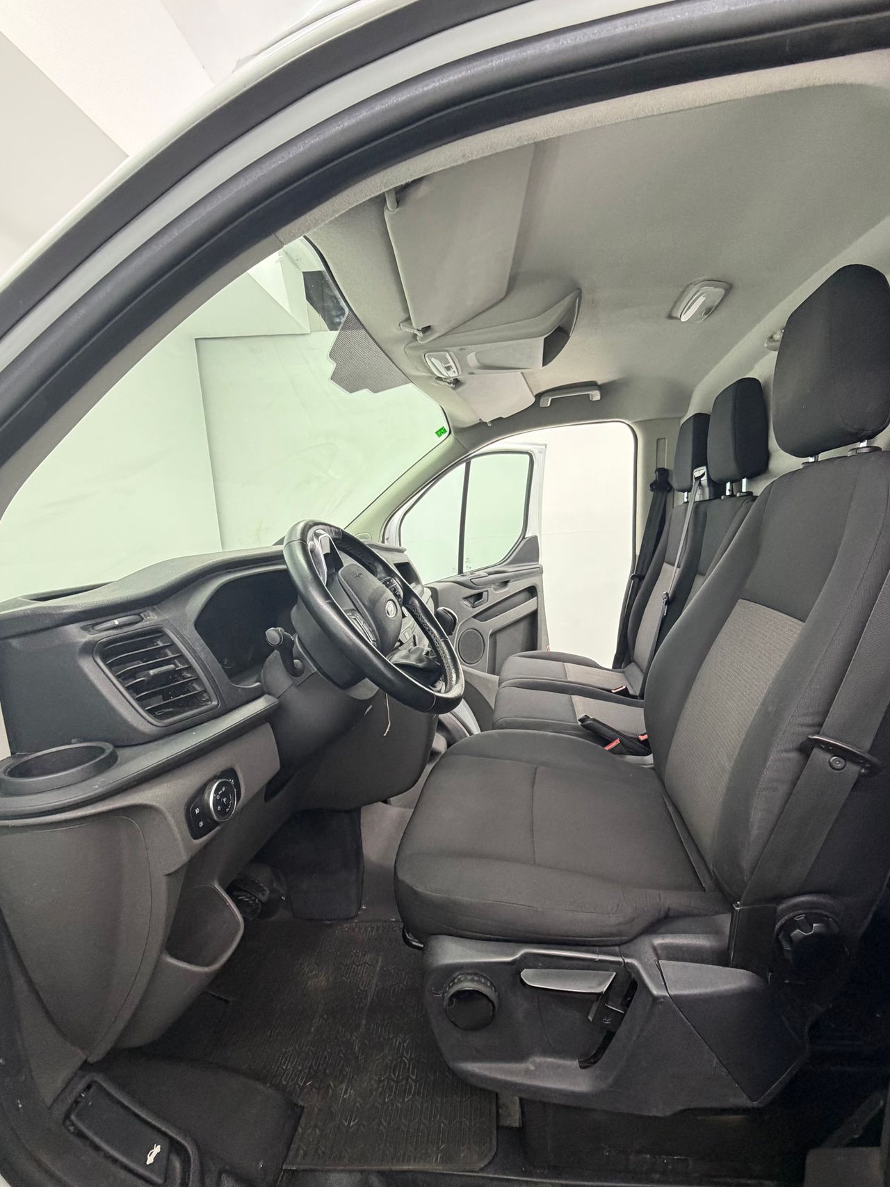 Ford Transit Custom 2.0 TDCI 77 KW 320 AMBIENCE KOMBI SWB (105cv) L1H1 9 plazas - Foto 11