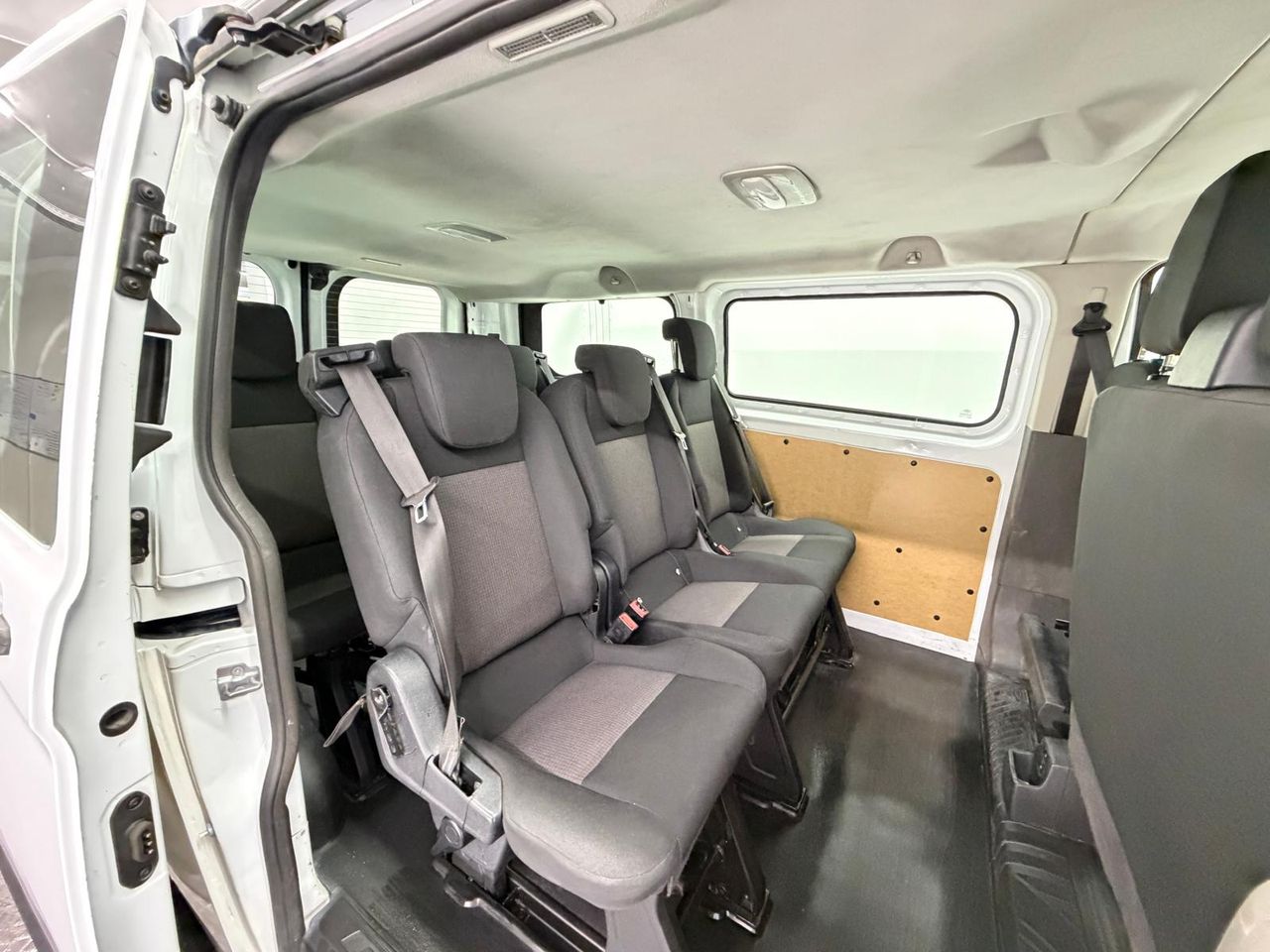 Ford Transit Custom 2.0 TDCI 77 KW 320 AMBIENCE KOMBI SWB (105cv) L1H1 9 plazas - Foto 22