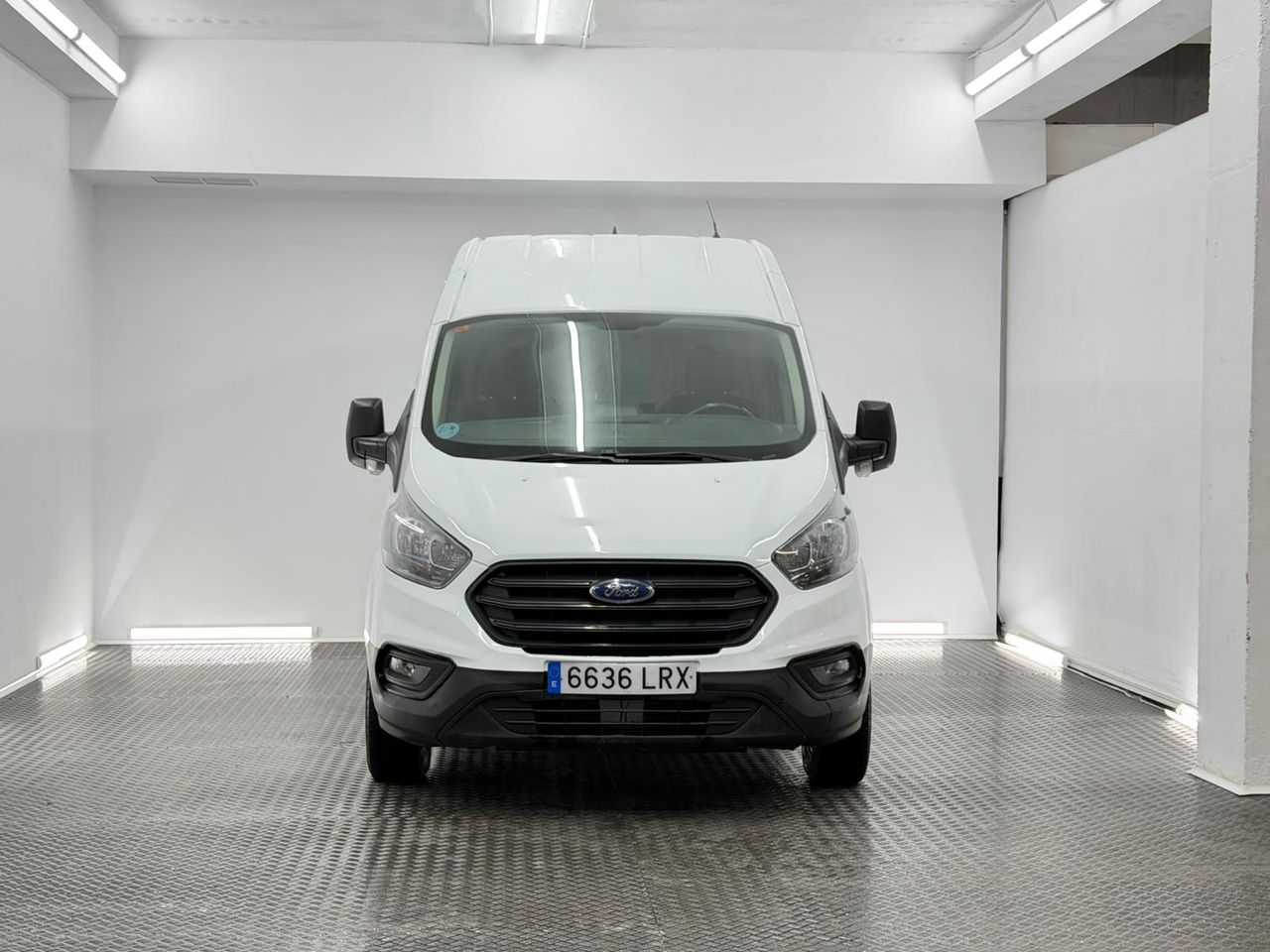 Ford Transit Custom 2.0 TDCI 96 KW 340 AMBIENCE VAN LWB 130cv) L2H2 - Foto 5