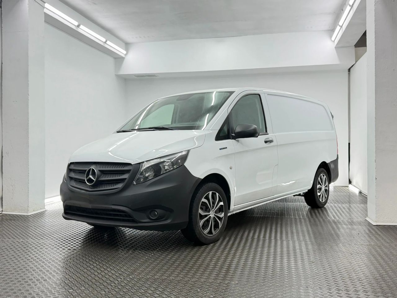 Mercedes Vito 111 e-VITO 85KW (116cv). FURGON LARGO 41kw/h L2H1 - Foto 3