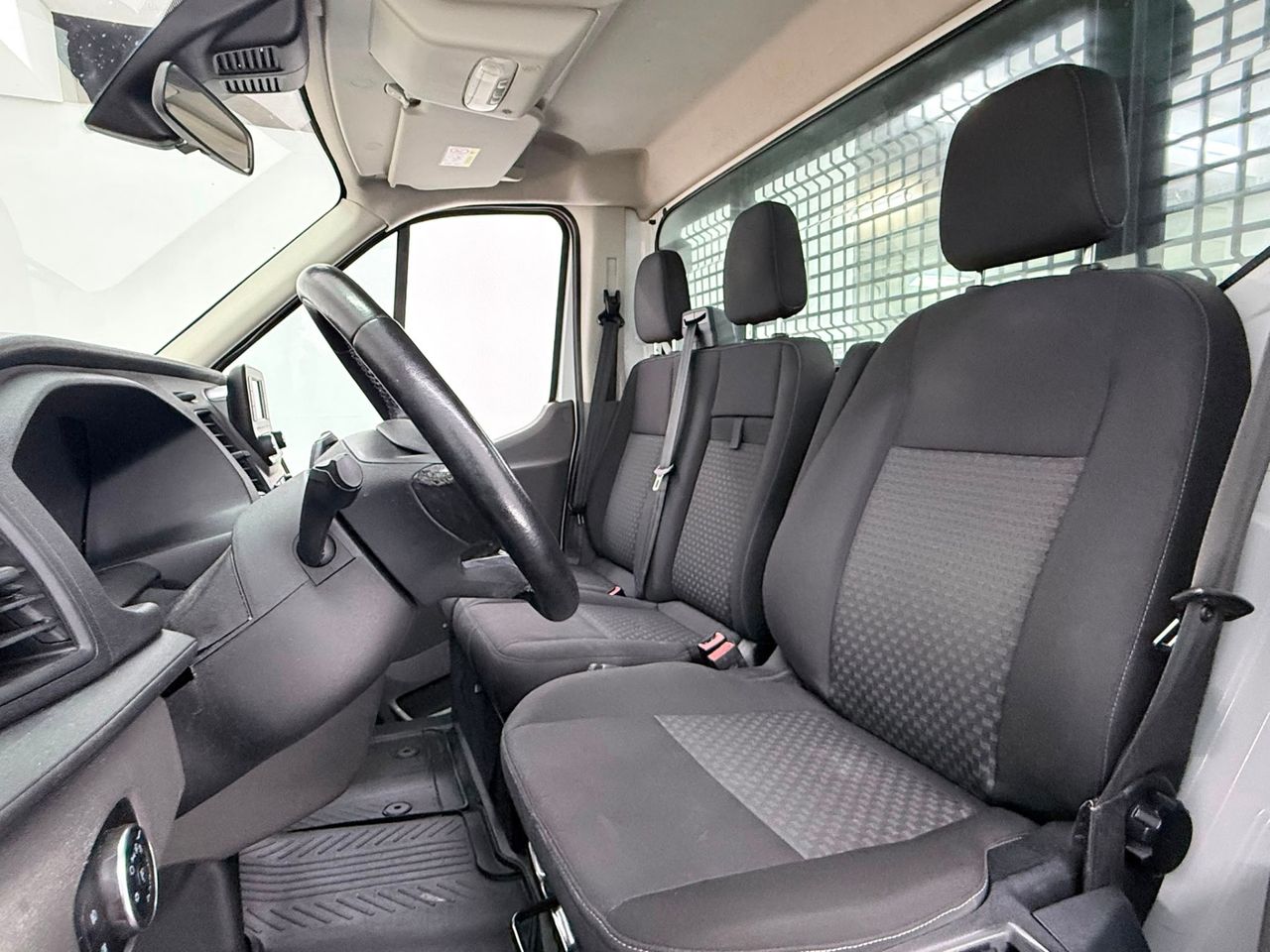 Ford Transit 2.0 96kw L1 AMBIENTE 130CV. 330 propulsión trasera Ch-Cb. - Foto 11