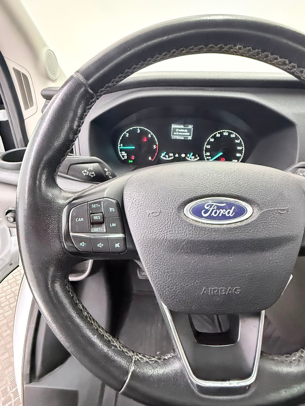 Ford Transit 2.0 96kw L1 AMBIENTE 130CV. 330 propulsión trasera Ch-Cb. - Foto 17