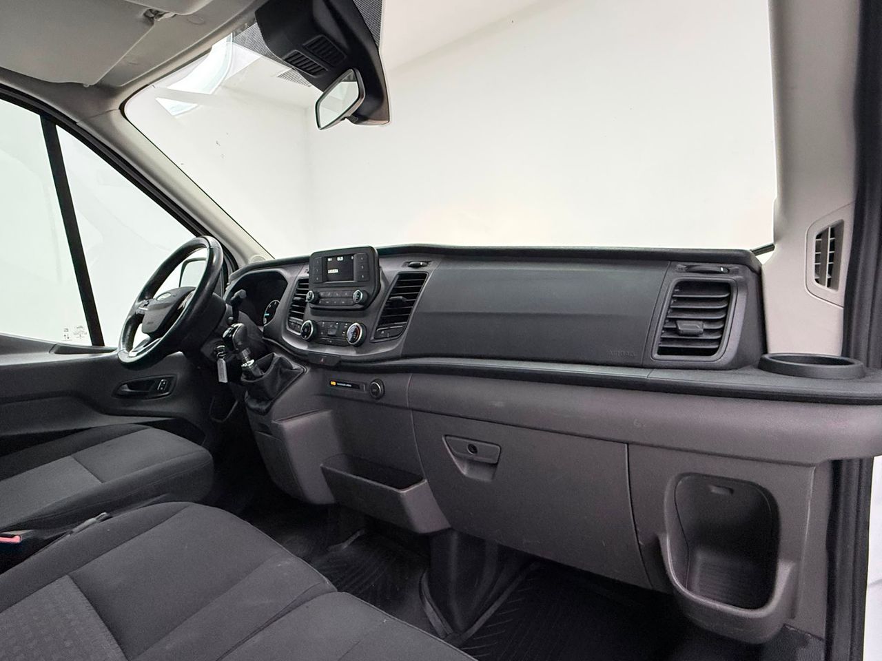 Ford Transit 2.0 96kw L1 AMBIENTE 130CV. 330 propulsión trasera Ch-Cb. - Foto 14