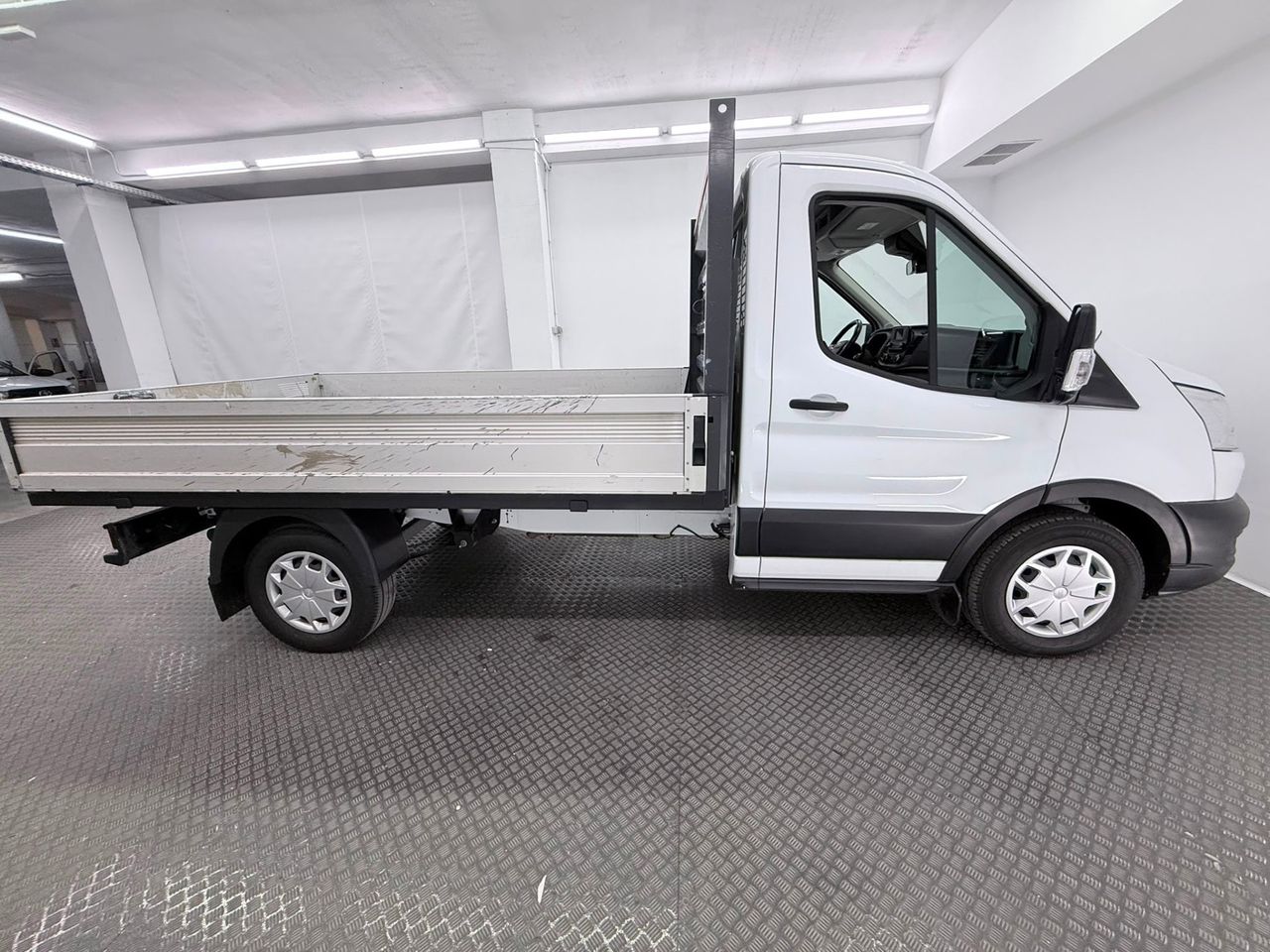 Ford Transit 2.0 96kw L1 AMBIENTE 130CV. 330 propulsión trasera Ch-Cb. - Foto 6