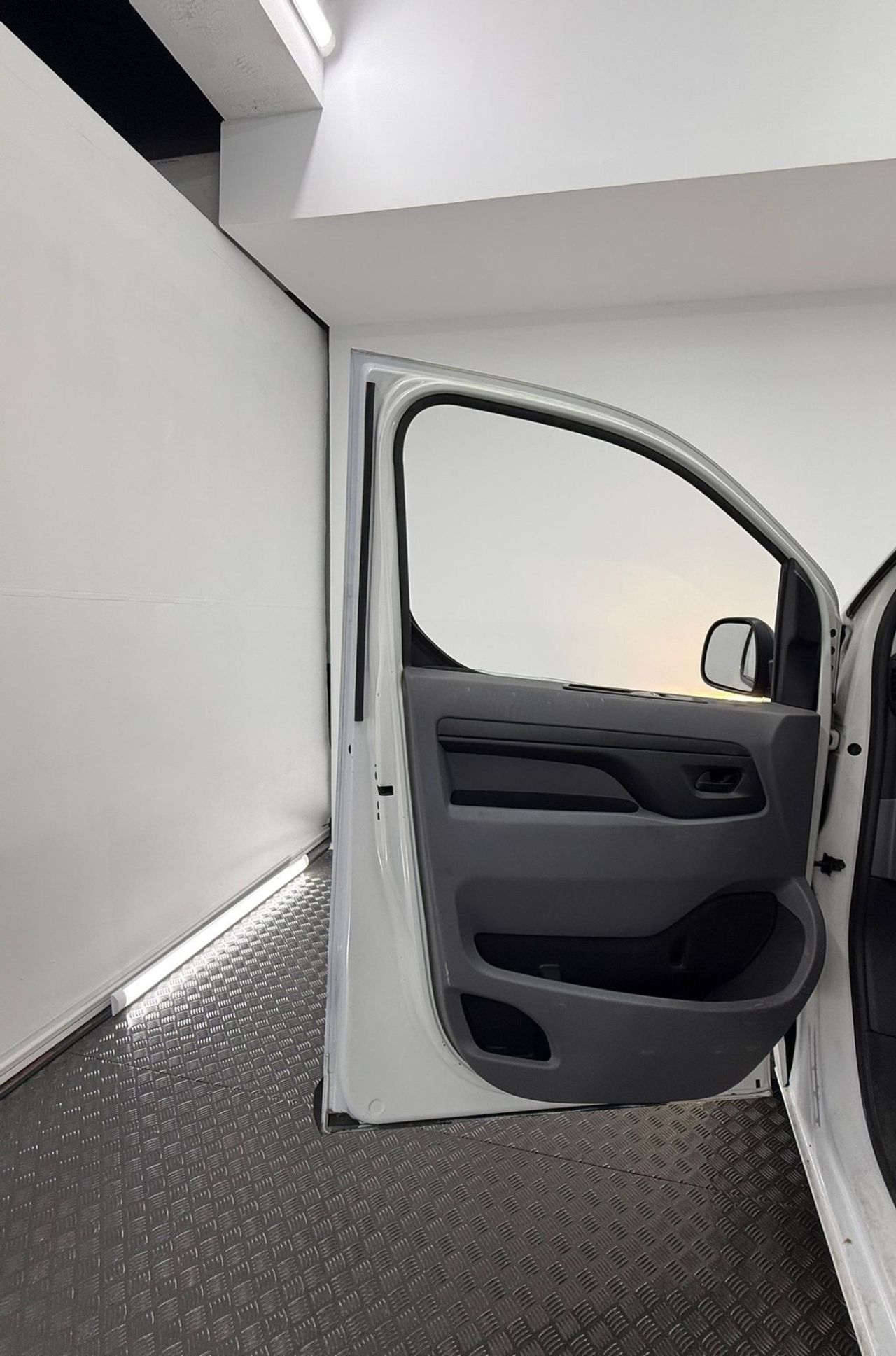 Citroën Jumpy 1.5 BLUE HDI 100 S&S M CONTROL (102cv) L1H1 - Foto 31