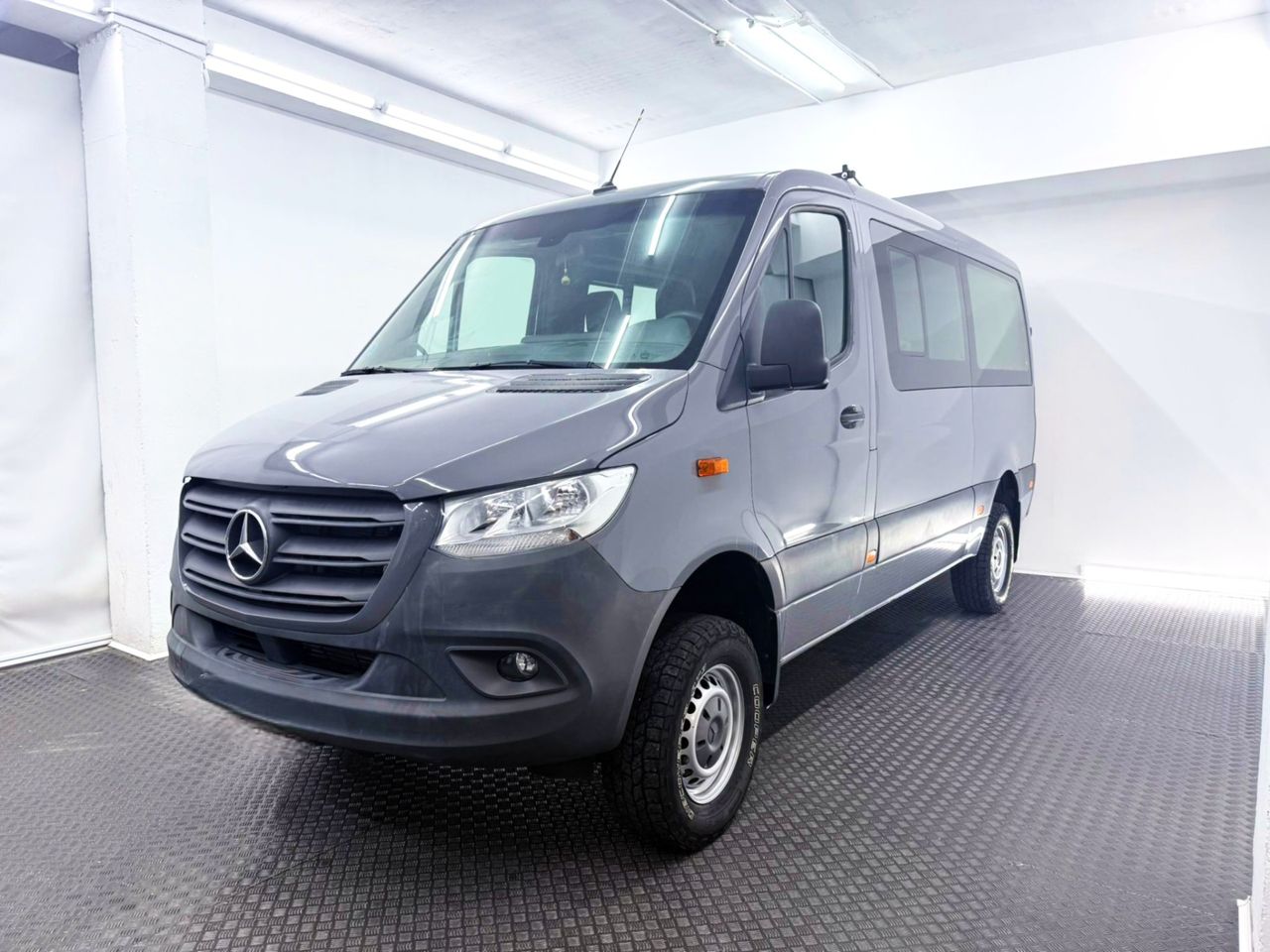 Mercedes Sprinter 3.0 CDI 140 KW 319 TOURER MWB 190 cv (COMBI) - Foto 5