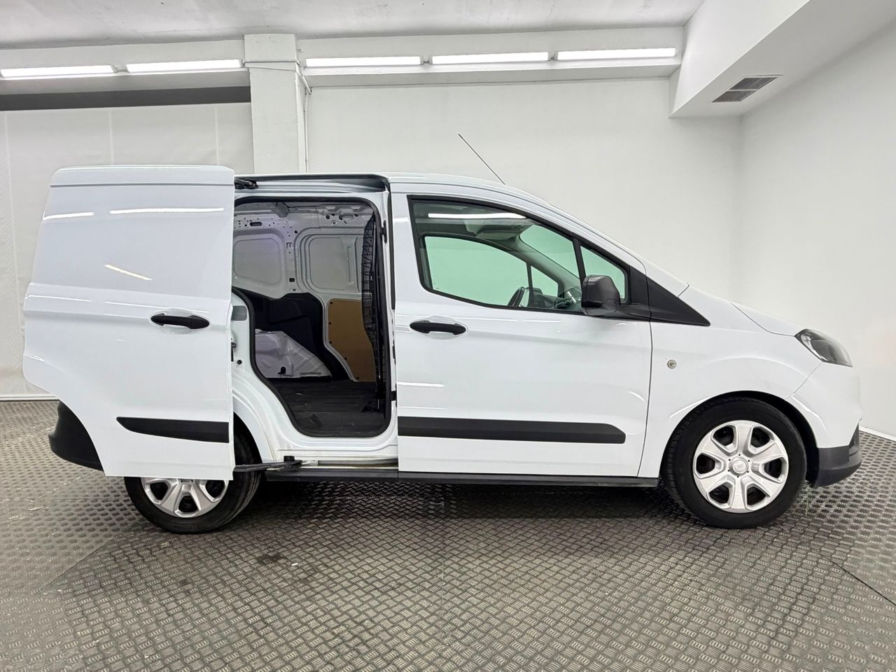 Ford Transit Courier CURIER 1.5 100cv - Foto 9