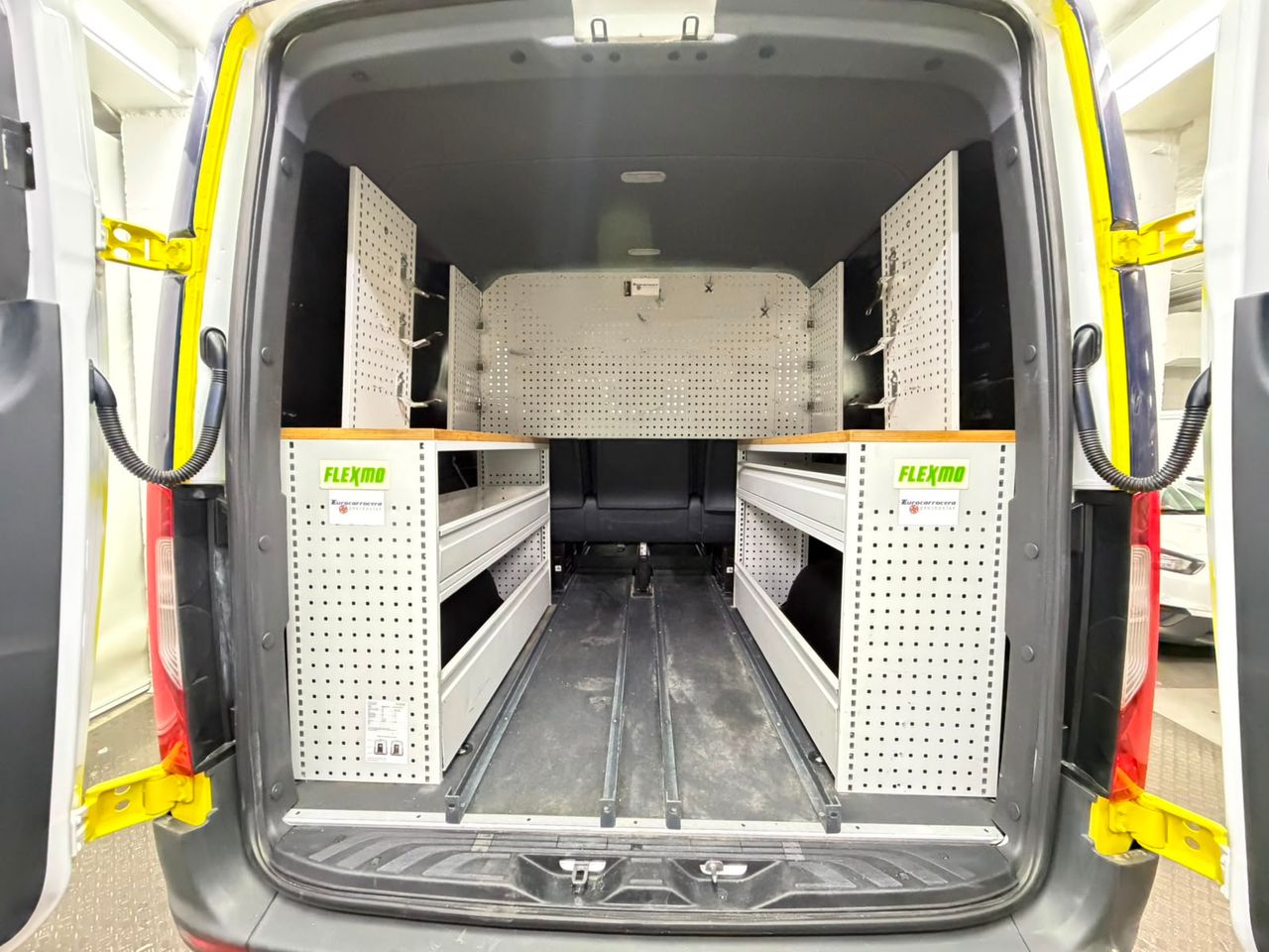 Mercedes Sprinter 3.0 CDI 140 KW 319 TOURER MWB 190 cv (COMBI) - Foto 23
